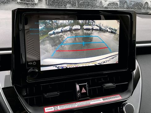 Used 2025 Toyota Corolla LE image 25