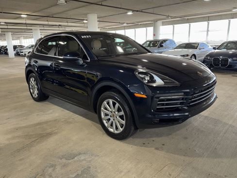 Used 2021 Porsche Cayenne image 1