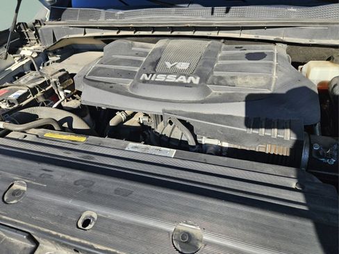 Used 2018 Nissan Titan PRO-4X image 27