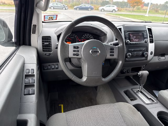 Used 2016 Nissan Frontier SV AWD/4WD image 22