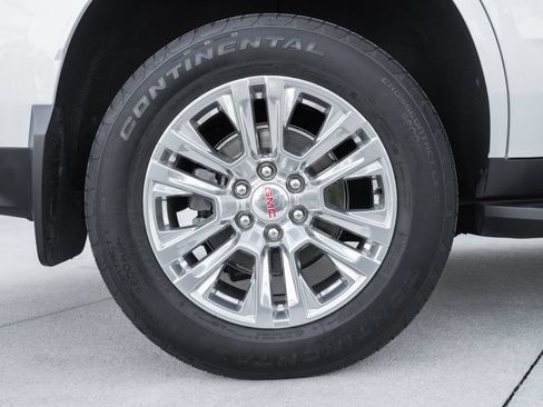 Used 2023 GMC Yukon Denali AWD/4WD image 28