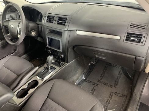 Used 2010 Ford Fusion SE image 9