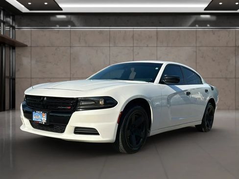 Used 2019 Dodge Charger Police w/ Street Appearance Group RWD image 4