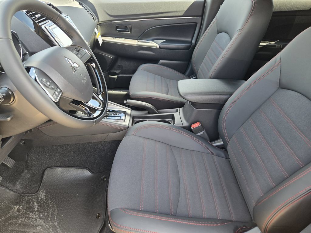 Used 2026 Mitsubishi Outlander Sport SE AWD/4WD image 10