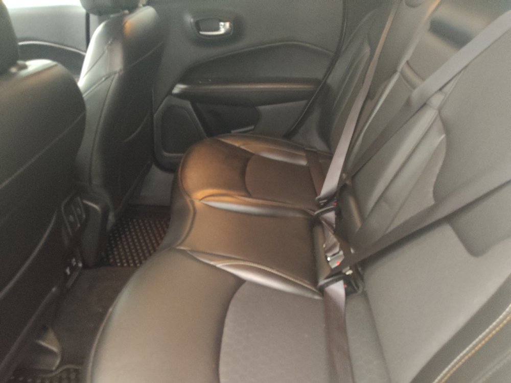 Used 2019 Jeep Compass Latitude w/ Popular Equipment Group AWD/4WD image 18