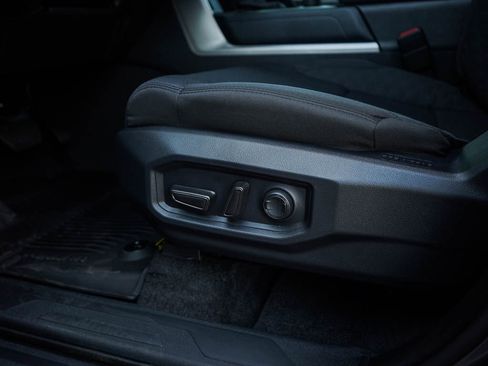 New 2026 Toyota Tundra SR5 AWD/4WD image 18