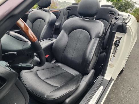 Used 2009 Mercedes-Benz CLK 350 Cabriolet image 23