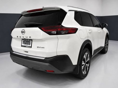Certified 2021 Nissan Rogue SV w/ Premium Package AWD/4WD image 7
