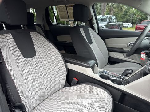 Used 2017 GMC Terrain SLE FWD image 30