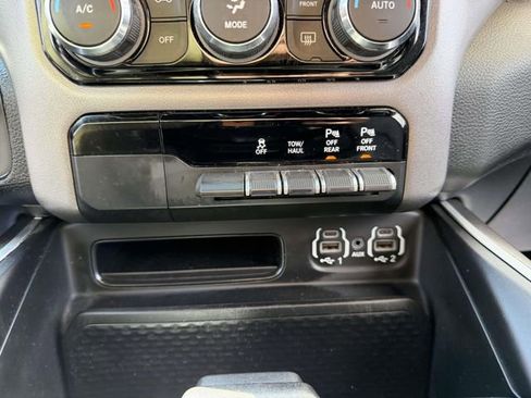 Used 2021 RAM 1500 Big Horn AWD/4WD image 29