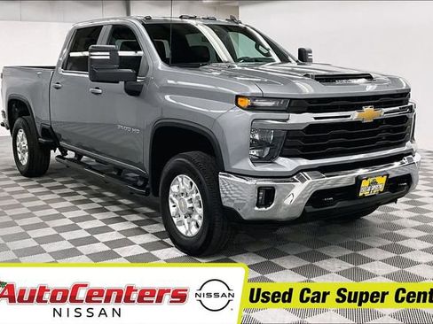 Used 2024 Chevrolet Silverado 3500 LT w/ Convenience Package image 1