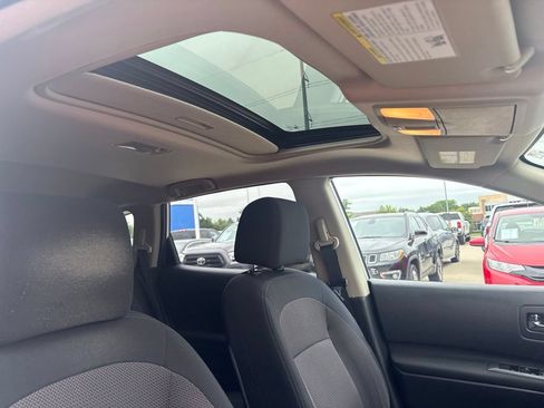 Used 2013 Nissan Rogue SV w/ Premium Pkg AWD/4WD image 27