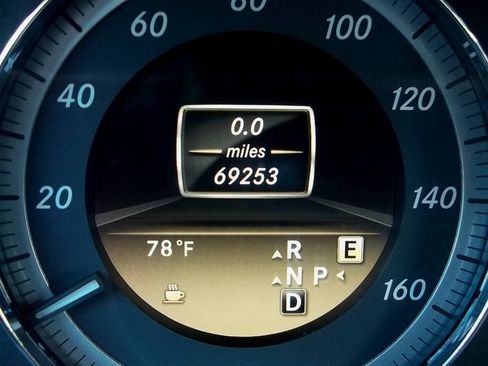 Used 2012 Mercedes-Benz E 350 4MATIC Sedan image 19