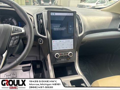 Used 2022 Ford Edge SEL w/ Convenience Package image 29