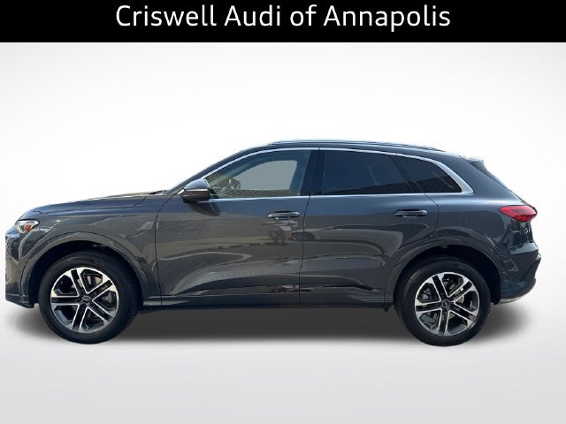 Certified 2025 Audi Q5 Premium w/ Convenience Package AWD/4WD image 4