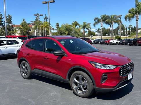 Used 2025 Ford Escape ST-Line image 6