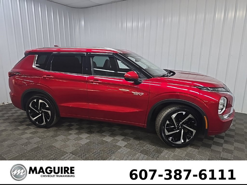 Used 2023 Mitsubishi Outlander SEL AWD/4WD image 1
