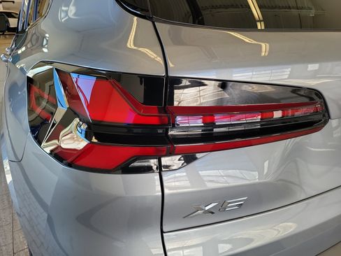 New 2026 BMW X5 xDrive40i w/ M Sport Package image 15