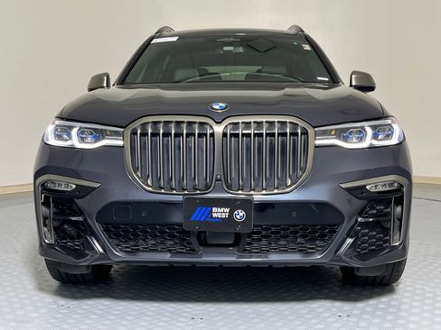 Used 2021 BMW X7 M50i image 5