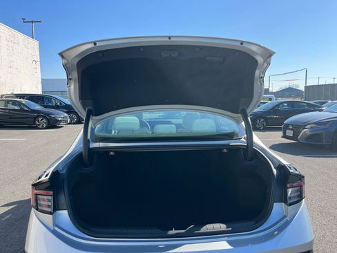 Used 2025 Kia Soul LX w/ LX Technology Package image 32