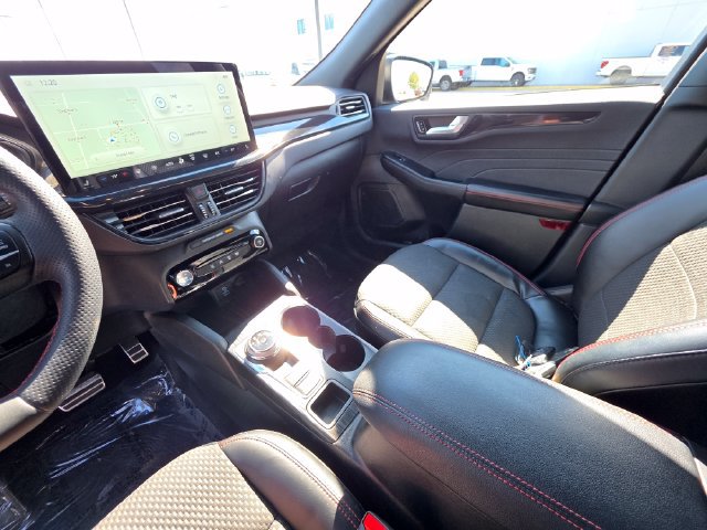 Used 2023 Ford Escape ST-Line w/ Tech Pack #1 AWD/4WD image 23