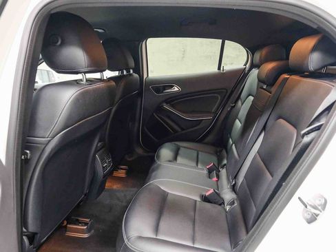Used 2020 Mercedes-Benz GLA 250 image 24
