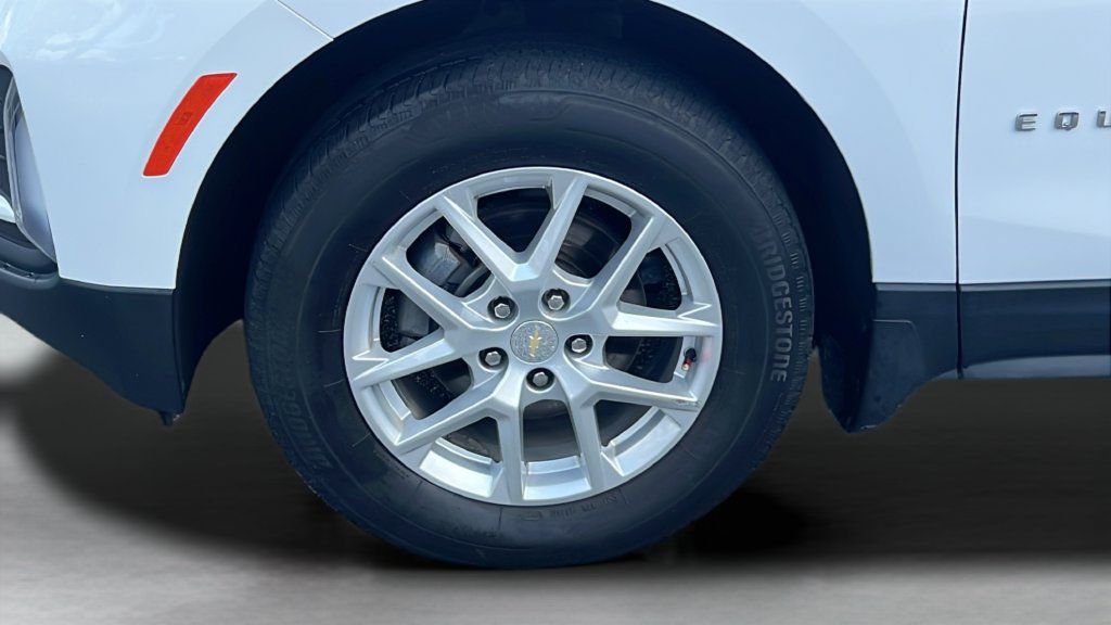 Used 2023 Chevrolet Equinox LT w/ LPO, Floor Liner Package AWD/4WD image 25