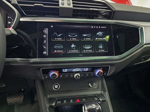 New 2025 Audi Q3 2.0T Premium image 15