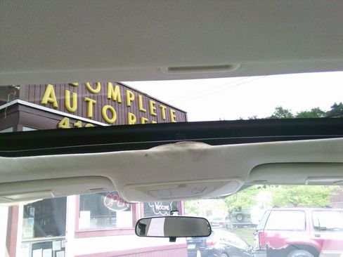 Used 2016 Ford Focus SE image 9