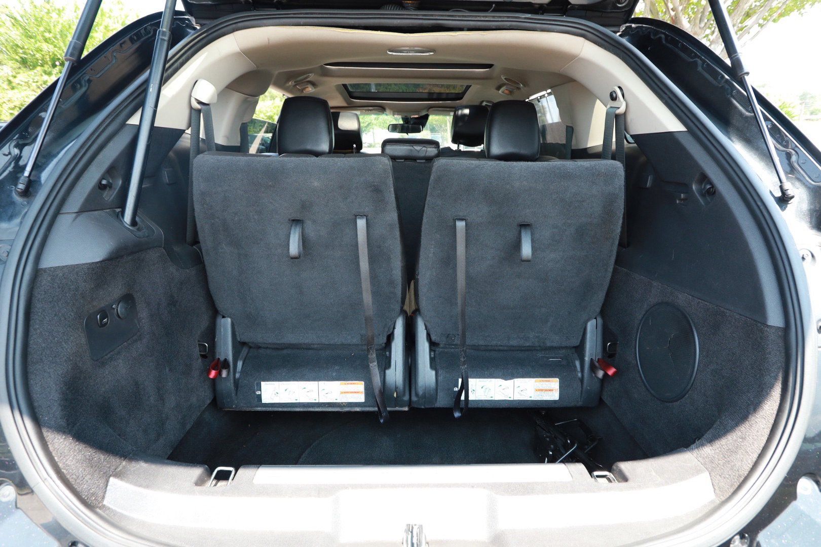 Used 2012 Lincoln MKT FWD image 26