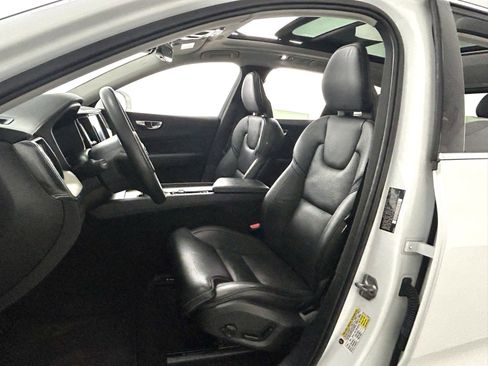 Used 2018 Volvo XC60 T6 Inscription w/ Luxury Seat Package image 27