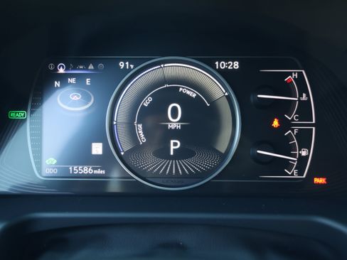 Used 2025 Lexus ES 300h w/ Premium Package FWD image 18