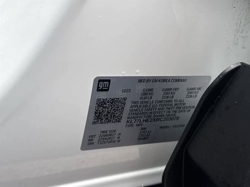 Used 2024 Chevrolet Trax LT w/ Driver Confidence Package image 31