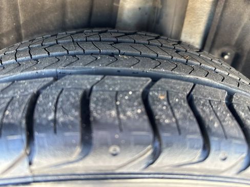 Used 2020 Toyota Camry SE image 37