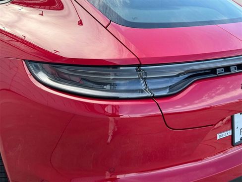 Used 2021 Porsche Panamera GTS image 10