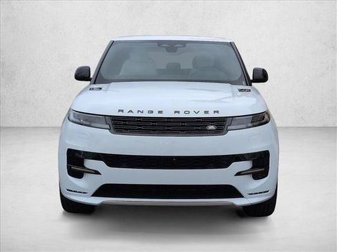 Used 2025 Land Rover Range Rover Sport Dynamic SE AWD/4WD image 2