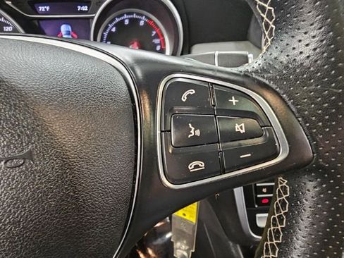 Used 2018 Mercedes-Benz GLA 250 4MATIC w/ Premium Package image 12