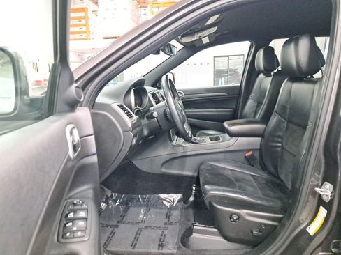 Used 2018 Jeep Grand Cherokee Altitude image 11