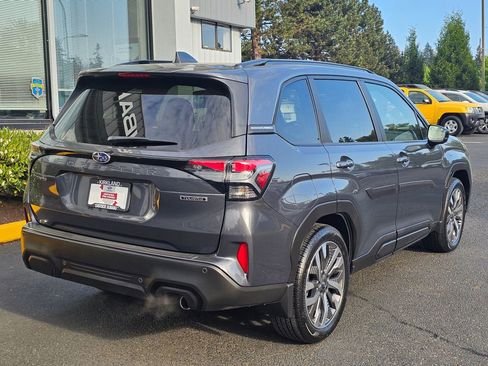 Certified 2025 Subaru Forester Touring AWD/4WD image 7