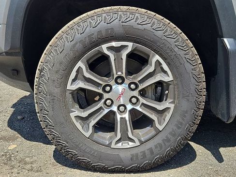 Used 2023 GMC Canyon AT4 AWD/4WD image 25