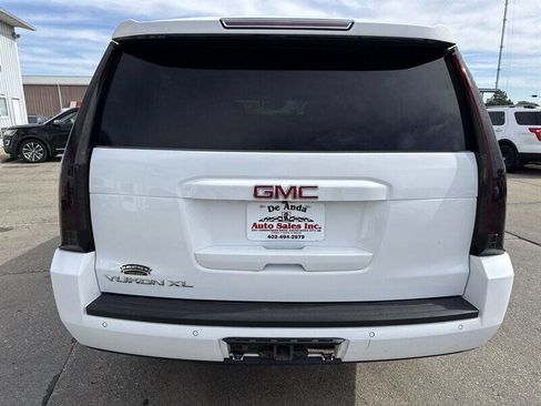 Used 2018 GMC Yukon XL SLT AWD/4WD image 6