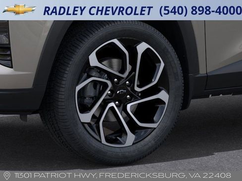 New 2026 Chevrolet Trax RS w/ Sunroof Package image 9