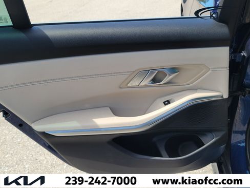 Used 2021 BMW 330i Sedan w/ Convenience Package RWD image 12