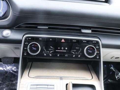 Used 2023 Genesis GV80 2.5T w/ Prestige Package image 22