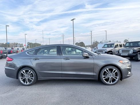 Used 2020 Ford Fusion Titanium image 4