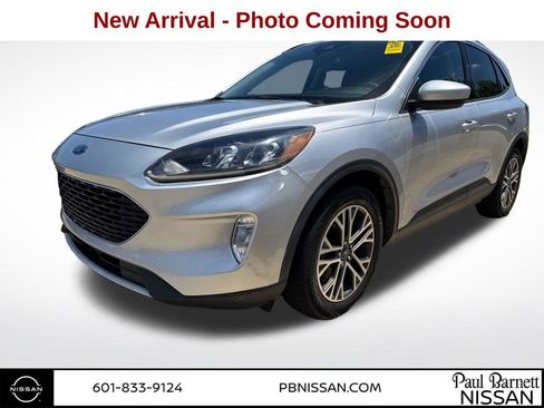 Used 2020 Ford Escape SEL FWD image 2