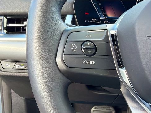 Used 2026 BMW X2 xDrive28i image 37