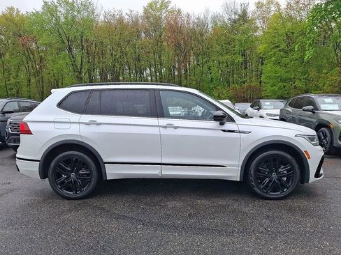 Used 2022 Volkswagen Tiguan SE R-Line AWD/4WD image 12