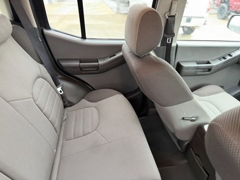 Used 2007 Nissan Xterra S w/ Tow Pkg image 12