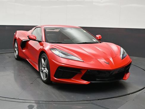 Used 2024 Chevrolet Corvette Stingray Convertible w/ Z51 Performance Package RWD image 8